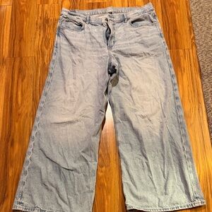 Light Wash Wide Leg Jeans